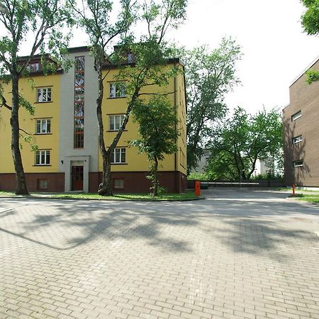 Komeedi Apartment Tallinn Exteriör bild